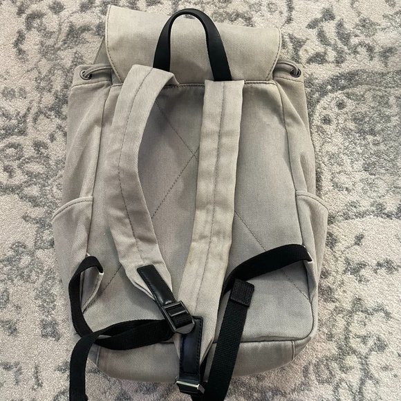 Everlane Modern Snap Backpack - Picture 2 of 5